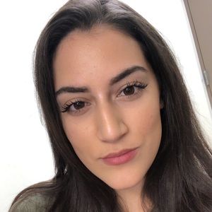 Meet your Posher, Elisa